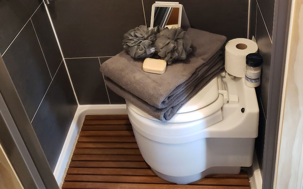 camper van toilet